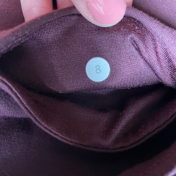 Lululemon Wunder Under Crop III in 
Bordeaux Drama in a size 8 - Picture 5 of 5